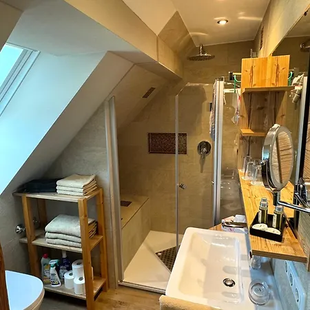 Roiser Apartman *